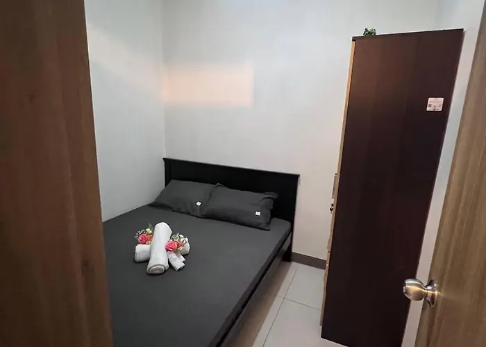 Unistay Coast Res R19 W Bal Sunset Vw Worldtrade Apartment